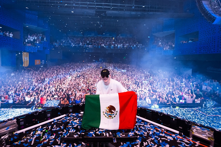 Bizarrap arrasa en Ciudad de México con su primer show propio sold out en Pepsi Center