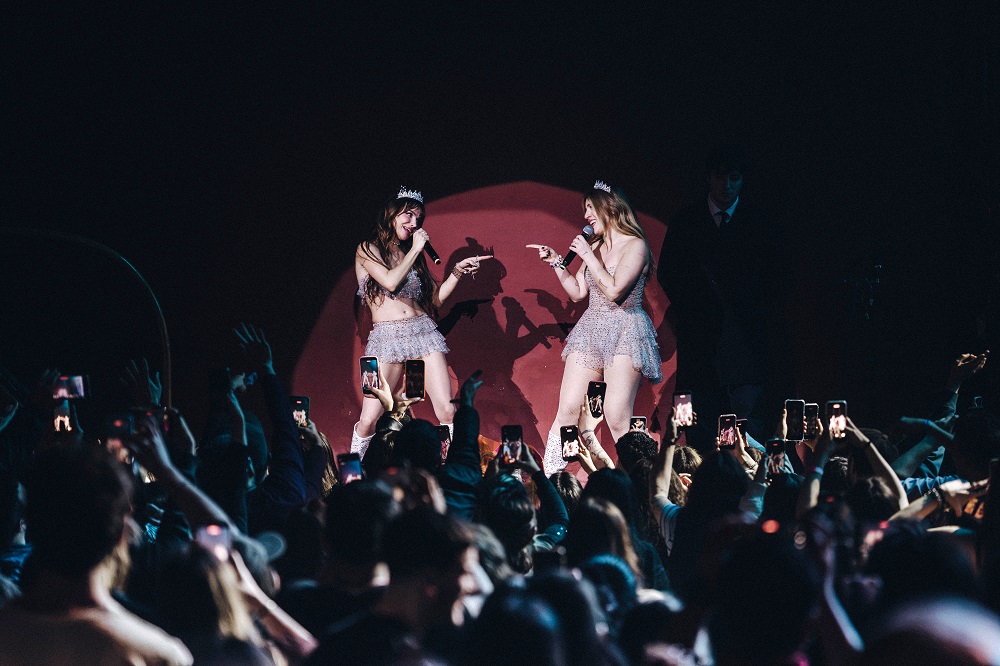Laura Esquivel y Brenda Asnicar volvieron al Gran Rex después de 19 años en una noche inolvidable