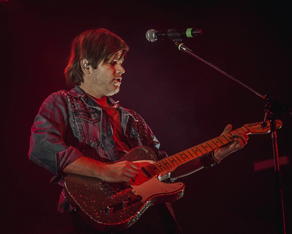 Benja Auditorio PH Pat Red 1