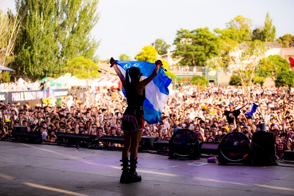 Emilia bandera 600