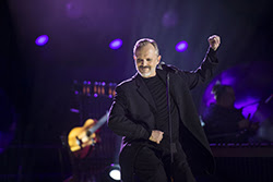 MiguelBose02
