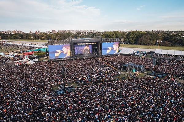 Nicki Lolla01