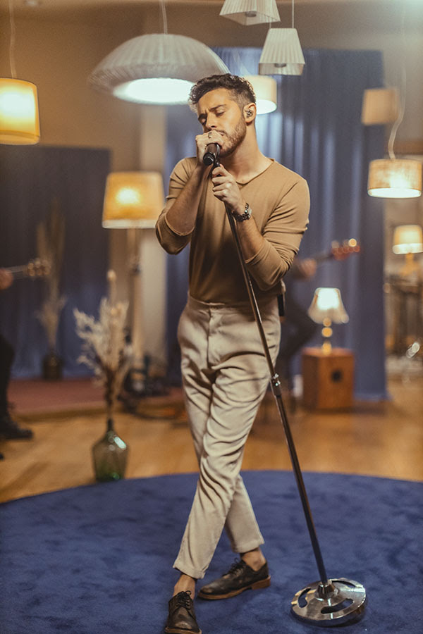 Ruggero Acoustic1